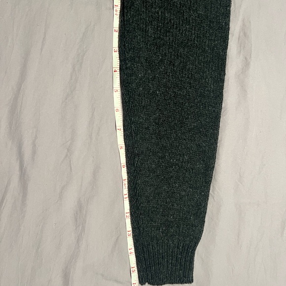 100% Wool Crewneck Sweater - Picture 8 of 9